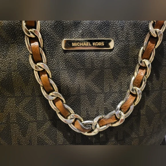 Michael Kors Monogram Satchel😍👜 - Picture 5 of 12